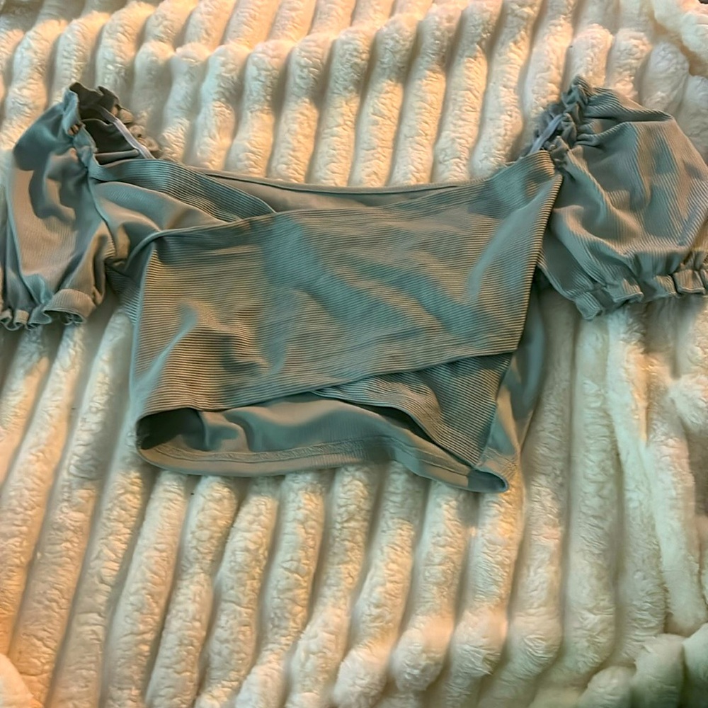 crop top